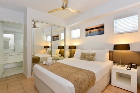 Port Douglas Apartments - Adults Only Oasis - Accommodation Ballina 29