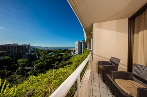 Hilton Cairns - Accommodation Ballina 27