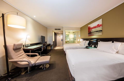 Hilton Cairns - Accommodation Ballina 11