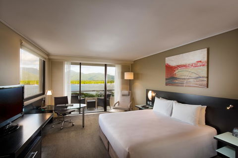 Hilton Cairns - Accommodation Ballina 7