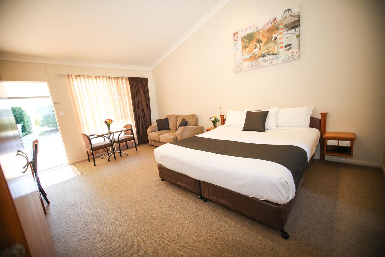 Cornwall QLD Accommodation Ballina