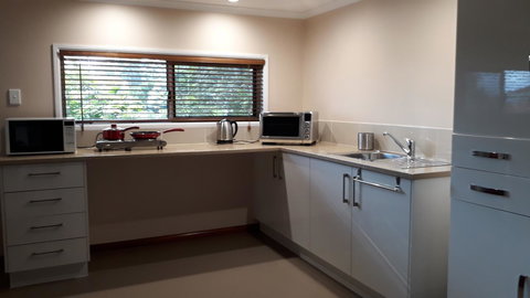 Private Apartment With Scenic Gardens - Accommodation Ballina 9