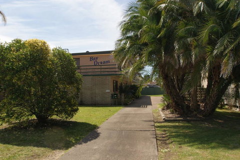 'Bay Dream' Upstairs Unit Three - Accommodation Ballina 0