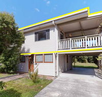 'Beach Break 1' 1/10 Lionel Street - upstairs unit with Aircon - Accommodation Ballina