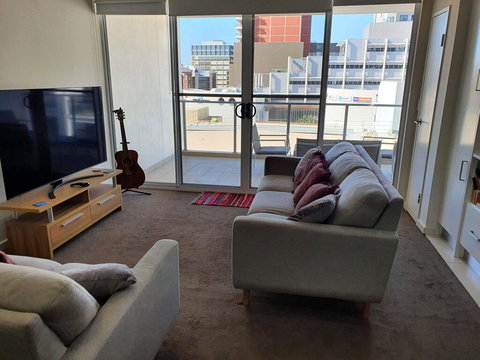 (just Listed) Bolton St 1br 350m Walk To Newcastle Beach +++ Wifi End Eand - Accommodation Ballina 1