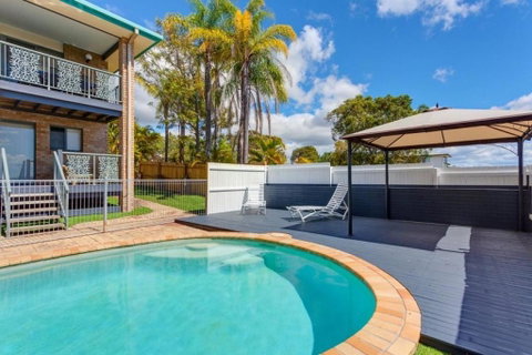 1-33 Tingira Close - Rainbow Beach, Gorgeous Ocean Views, Swimming Pool, Air Conditioning - Accommodation Ballina 2