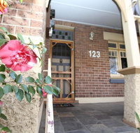 123 Hill St Heart of Orange Double Brick - Accommodation Ballina