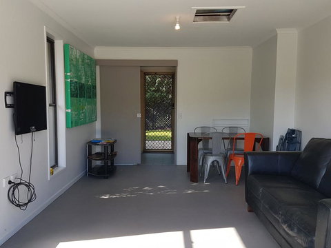 13 Coora Court - Sleeps 6, Pool, Air Con, Pets - Accommodation Ballina 2