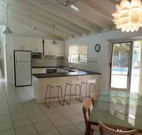 15 Larapinta Court - Family home with swimming pool in a quiet street and central location close to CBD - Accommodation Ballina