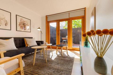 2 Bdrm Apt In Annandale With Courtyard & Parking - Accommodation Ballina 2