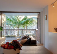 2 Bedroom Apt in Potts Point with Parking - Accommodation Ballina