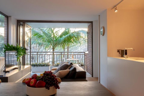 2 Bedroom Apt In Potts Point With Parking - Accommodation Ballina 0