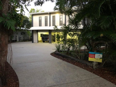 25 Naiad Court - Rainbow Shores, The Ultimate Beachside Executive Property, Air Conditioned - Accommodation Ballina 0
