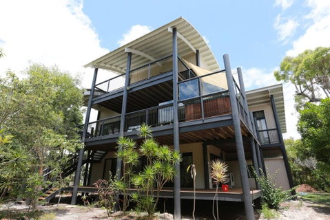 25 Naiad Court - Rainbow Shores, The Ultimate Beachside Executive Property, Air Conditioned - Accommodation Ballina 3