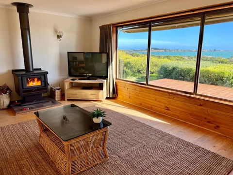 C4 Miles Beach Shack - Accommodation Ballina 3