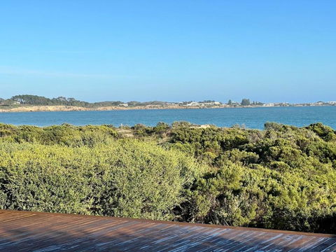 C4 Miles Beach Shack - Accommodation Ballina 0
