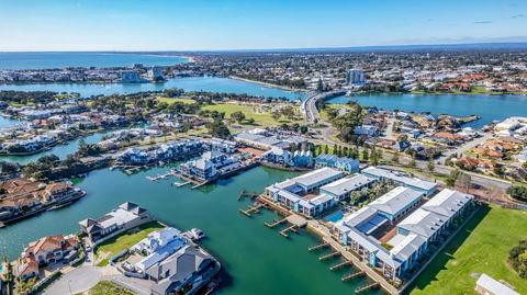 C Mandurah Apartment Resort - Accommodation Ballina 0