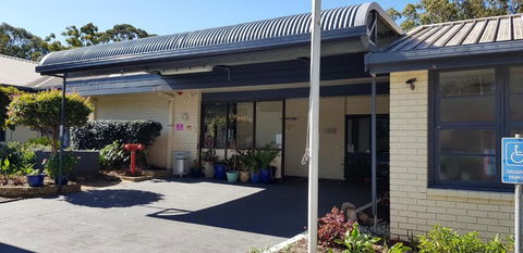 CATALINA Lake-front RETREAT - Accommodation Ballina 0