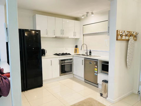 D101 Charming Apartment- Free Parking - Accommodation Ballina 1