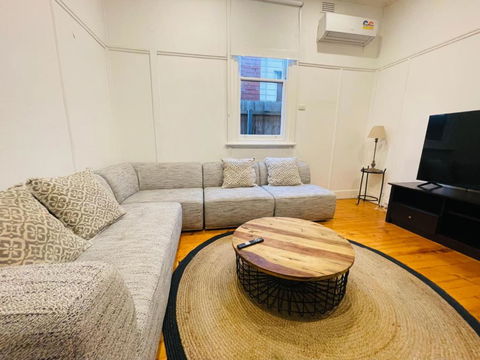 D114 Victorian Central Stay - Accommodation Ballina 2