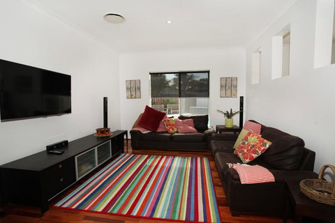 3 Bauhinia Crescent Marcoola - PET FRIENDLY, LINEN SUPPLIED, 500 BOND - Accommodation Ballina 3