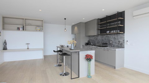 4 Free Paking 4Bed3Bath Deluxe Townhouse - Accommodation Ballina 3