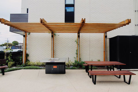 4 Free Paking 4Bed3Bath Deluxe Townhouse - Accommodation Ballina 0