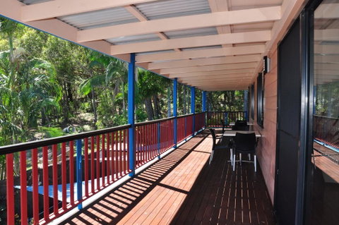 43 Double Island Drive - Two Level Holiday Home With Swimming Pool. Located Close To Beach And CBD - Accommodation Ballina 2