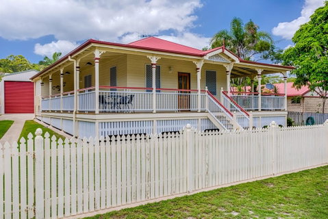 5 Bomburra Court - Rainbow Beach, Ticks All The Boxes, Pool, Shed, Fenced Yard, Pet Friendly - Accommodation Ballina 0
