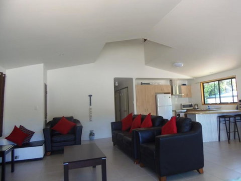 6 Bomburra Court - Rainbow Beach, Pet Friendly In Great Bush And Beach Location - Accommodation Ballina 2