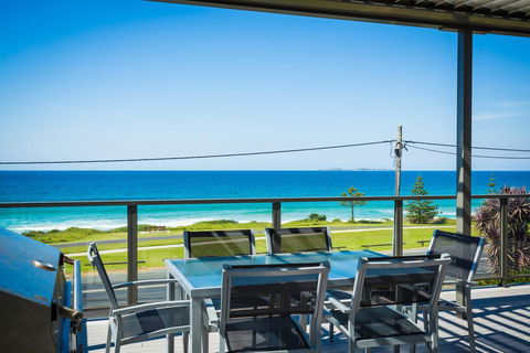 81 Dalmeny Drive - Beach House - Accommodation Ballina 0