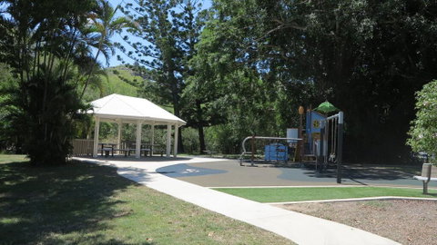 9 Butler Street At Picnic Bay - Accommodation Ballina 1