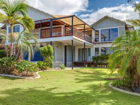 90 Cooloola Drive - Rainbow Beach, Luxury Beach House, Ocean Views - Accommodation Ballina 0