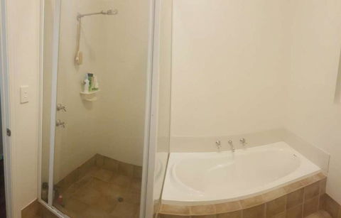 A Better Life Animal Sanctuary FarmStay - Private Two-Bedrooms, Lounge Room & Bathroom & Toilet, Shared Kitchen - Accommodation Ballina 1