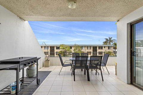 A Sea Mist At The Dunes - Fingal Bay - Accommodation Ballina 2