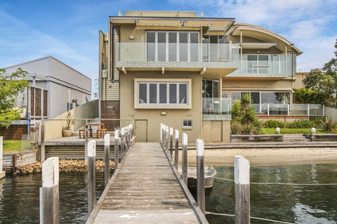 A Window On The Bay - Accommodation Ballina 0