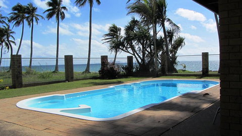 ABSOLUTE BEACH FRONT MACKAY - Comfort Resort Blue Pacific - Accommodation Ballina 1