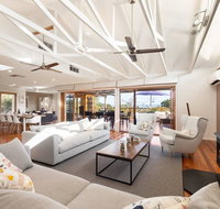 Acqua Vista - water view fireplace walk to beach - Accommodation Ballina