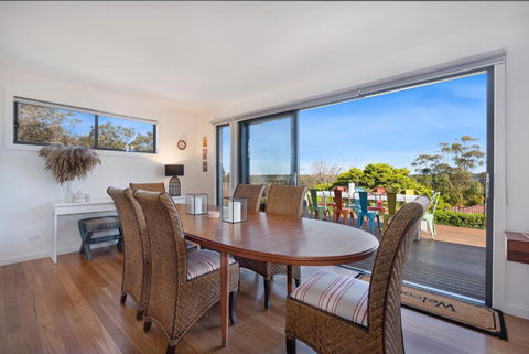 EAST52A - Lake Views - Accommodation Ballina 3