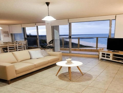 Ebbtide 34 - Linen Not Included - Accommodation Ballina 1