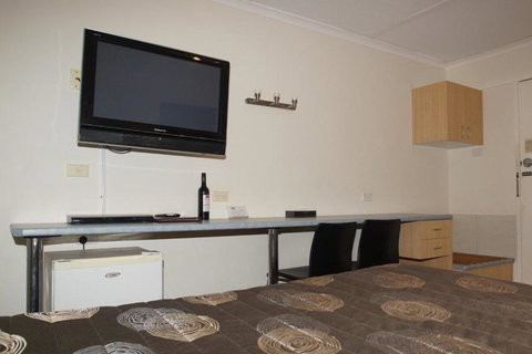Edinburgh Motor Inn - Accommodation Ballina 1