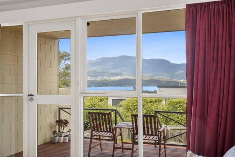 Eastern Shore Escape - Panoramic Modern Comforts - Accommodation Ballina 2