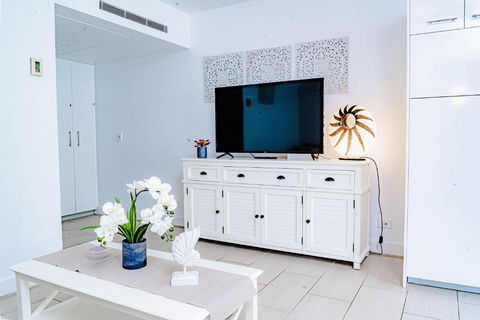 DRIFT PALM COVE- Private 2 Bed -Apartment 2204 - Accommodation Ballina 3
