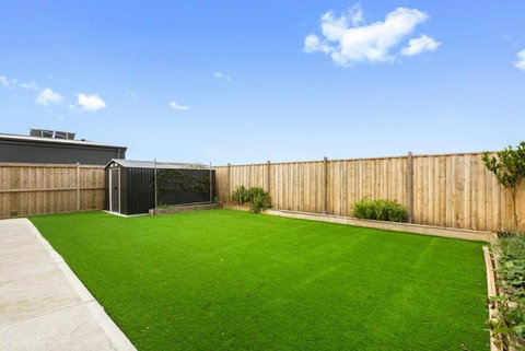 Entire HouseShort Long Term Stay In Lara - Accommodation Ballina 1