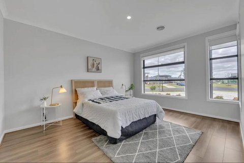 Entire HouseShort Long Term Stay In Lara - Accommodation Ballina 3