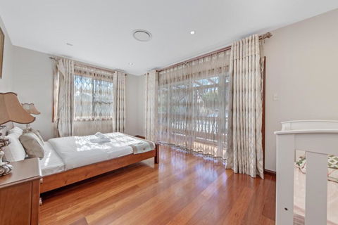 Exquisite Chinese Style Garden - Accommodation Ballina 3