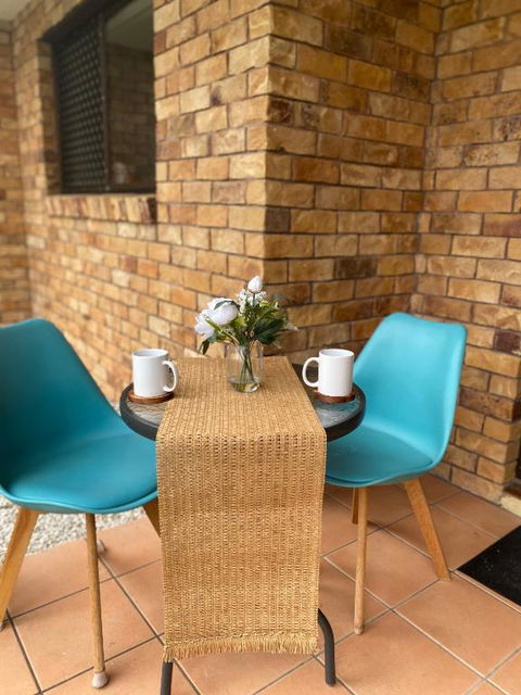 Fabulous Canal-front Unit In Mooloolaba - Accommodation Ballina 3