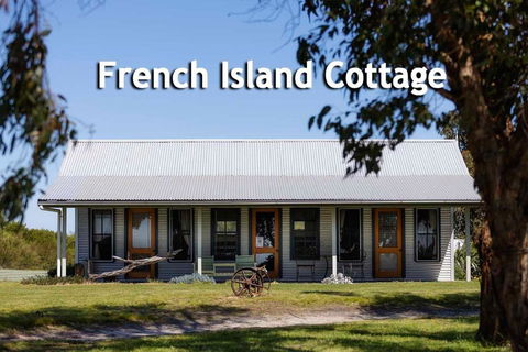 French Island Cottage - Accommodation Ballina 0