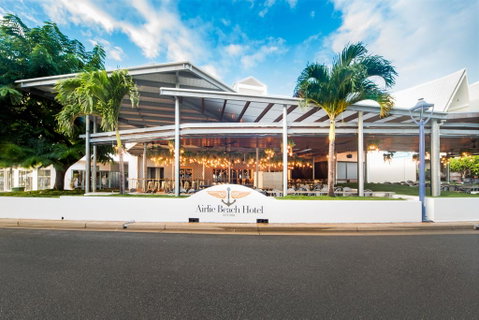 Airlie Beach Hotel - Accommodation Ballina 0