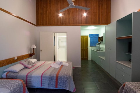 Airlie Beach Motor Lodge - Accommodation Ballina 2